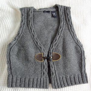 Moda Gray Sweater Vest Cropped M